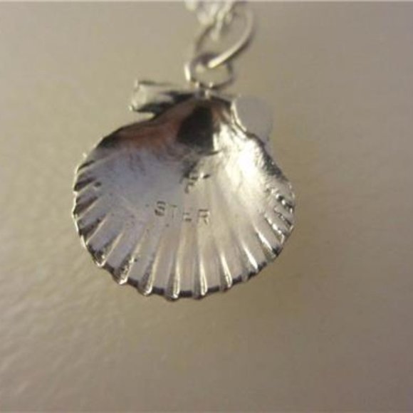 NEW WOMENS HELEN FICALORA SMALL SEASHELL NECKLACE STERLING SILVER (925)-10" - Picture 3 of 3